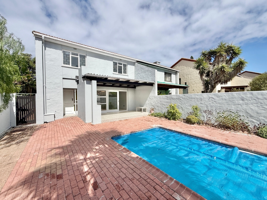 3 Bedroom Property for Sale in Table View Western Cape